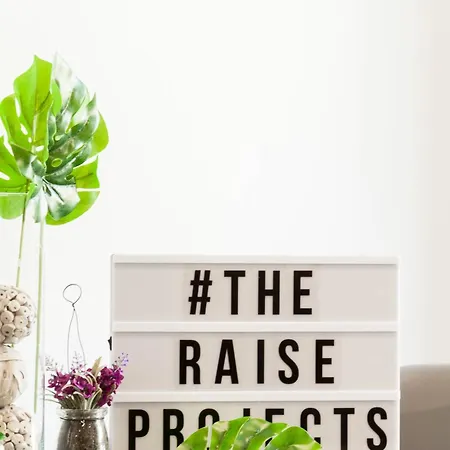 Raise Boutique *